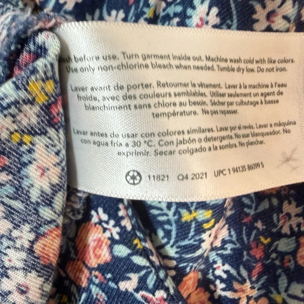 OshKosh B'gosh Navy Floral Casual Girls Dress with Pink and White Flowers